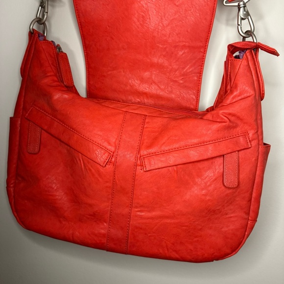 Kelly Moore Camera Hobo Bag Salmon Color Leather Purse Shoulder Strap Y2K - Picture 2 of 6